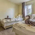 Mobile Luxury Premium-2 By Interhome 펜션 풀라